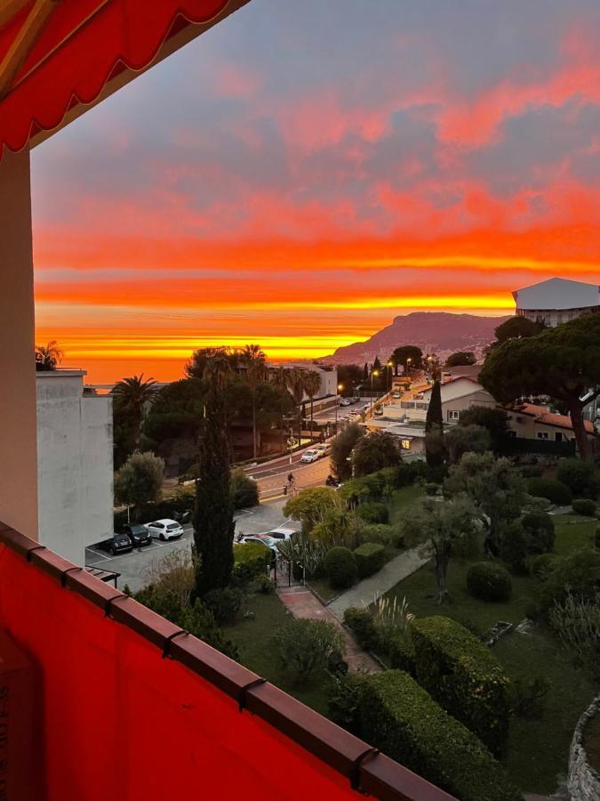 Charmant 2 Pieces Vue Sur Mer Et Monte-Carlo A Roquebrune Cap Martin Экстерьер фото